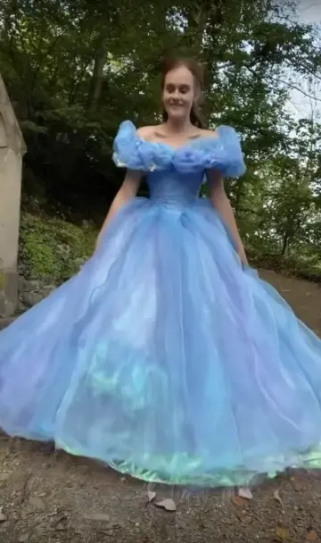 Blue princess dress with slim waist and puffy skirt, prom dress R5354