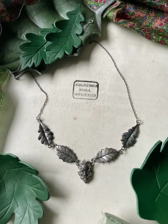 The Green Knight Collar (pre-order)