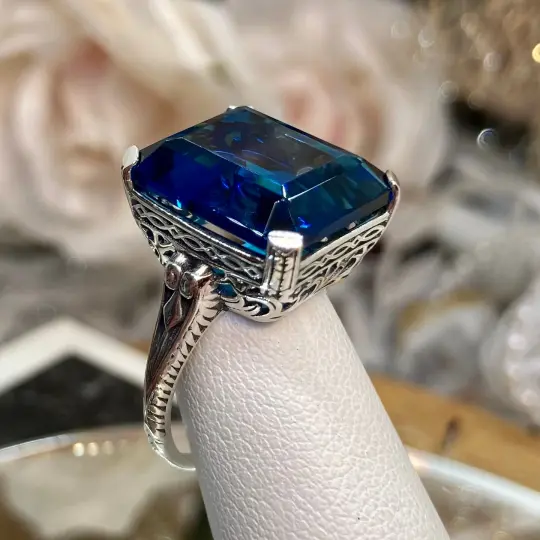 London Blue Ring Size 8, 10ct Rectangle Gem, Vintage Jewelry #D5 - Ready to Ship