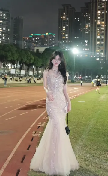 Light nude pink strapless fitted waist bodycon fishtail long ball gown R8649