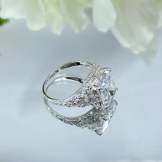 White CZ Ring, Size 6, 4ct Rectangle Gem, White Gold plated Vintage Jewelry #D206 - Ready to Ship